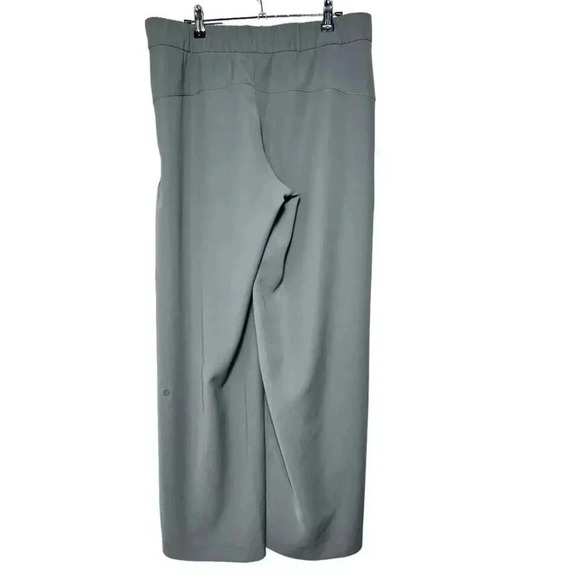 Lululemon On The Fly Pant Wide Leg Woven Grey Sage Size 10 - Picture 7 of 16
